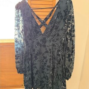 Lulu's Navy Velvet Floral Long Sleeve Dress